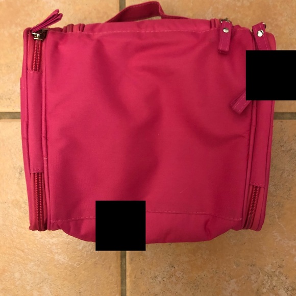 NWOT Pink Make Up Bag With Hanger - Picture 4 of 4